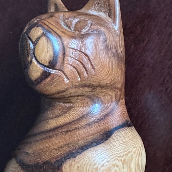 Wooden Cat ~ Art Hand Crafted Carved 8” Collectible Figure Kitten Statue Decor - Picture 10 of 14